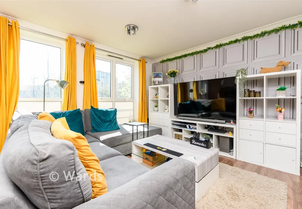 Lounge/Kitchen - Springhead Parkway, Northfleet, Gravesend, Kent - Wards of Kent