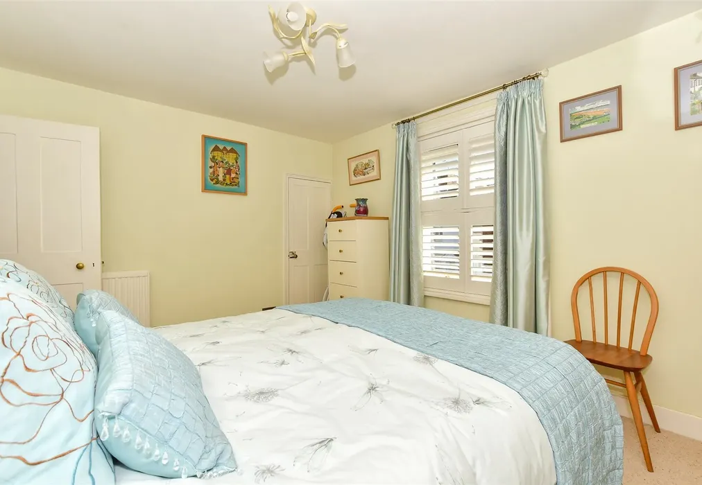 Bedroom 2 - The Street, Appledore, Kent - Wards of Kent