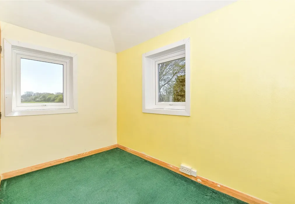 Bedroom 3 - Lloyds Green, Wittersham, Tenterden, Kent - Wards of Kent