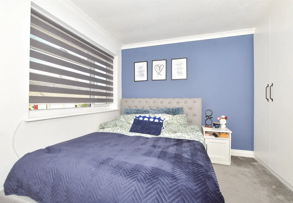 Bedroom 1 - Fairfield Road, Ramsgate, Kent - Wards of Kent