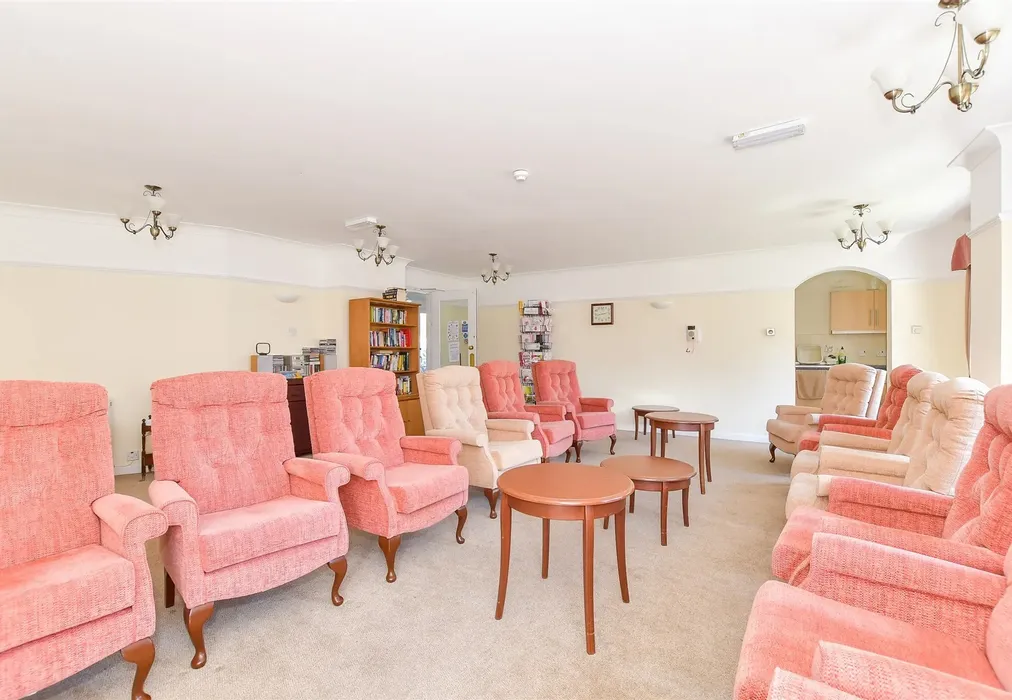 Internal Feature - West Street, Bognor Regis, West Sussex - Wards of Kent