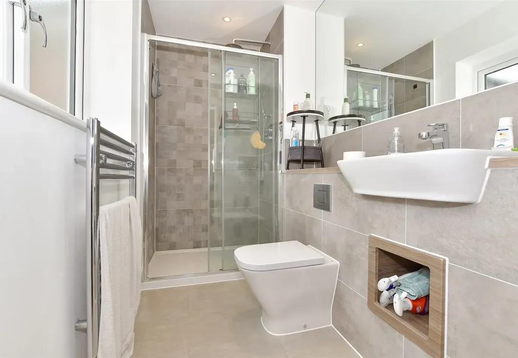 En-Suite Shower Room - Seymour Drive, Marden, Marden, Kent - Wards of Kent