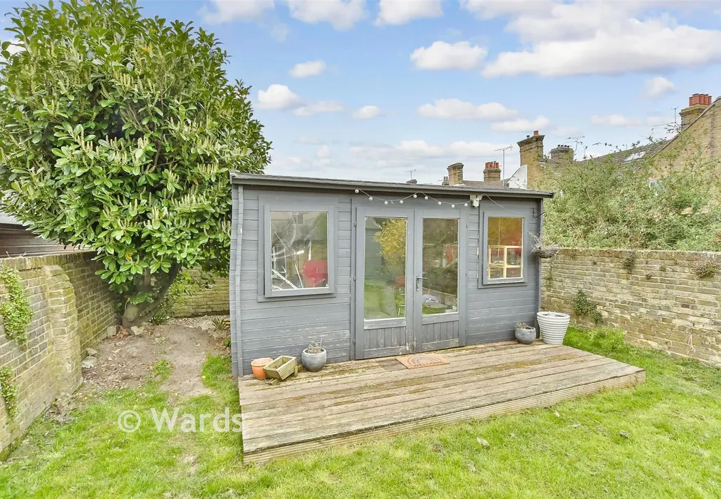 Workshop/Outbuildings - Albany Road, Sittingbourne, Kent - Wards of Kent