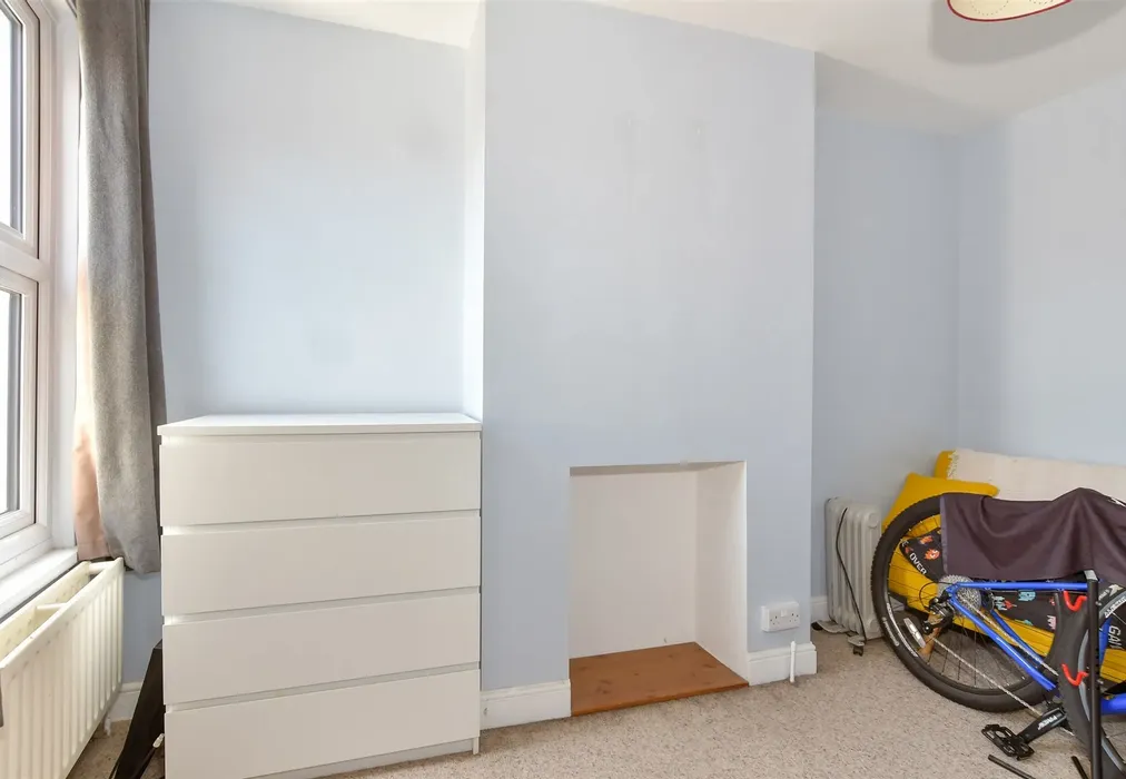 Bedroom 2 - Clarence Avenue, Rochester, Kent - Wards of Kent
