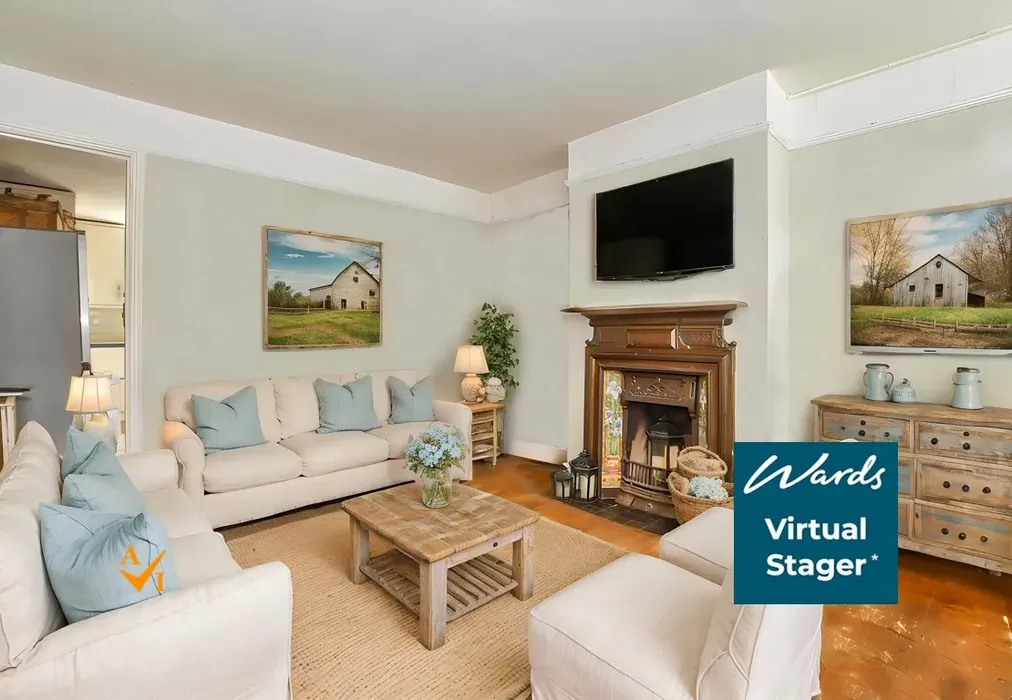 Lounge (Farmhouse style) - Goudhurst Road, Horsmonden, Tonbridge, Kent - Wards of Kent