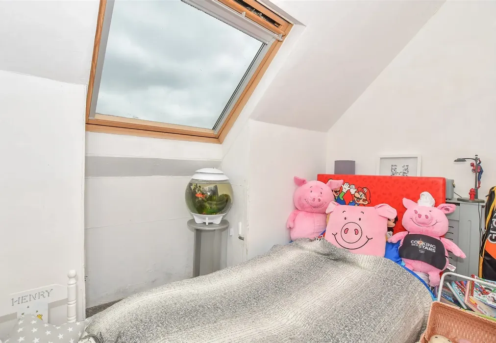 Bedroom 3 - Goudhurst Road, Horsmonden, Tonbridge, Kent - Wards of Kent