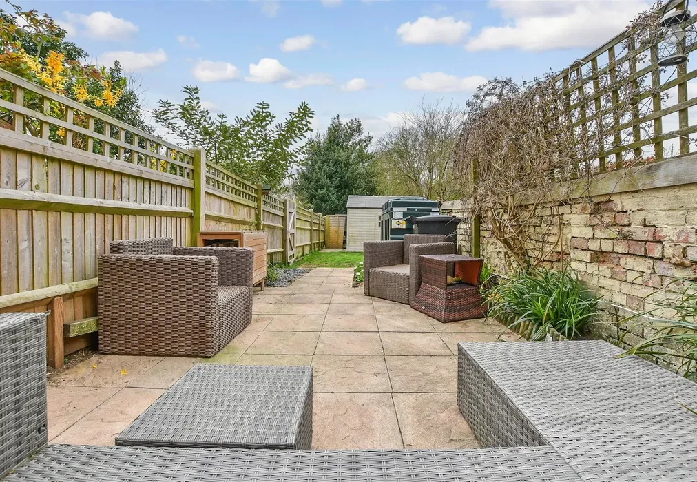 Patio / Decking - Goudhurst Road, Horsmonden, Tonbridge, Kent - Wards of Kent