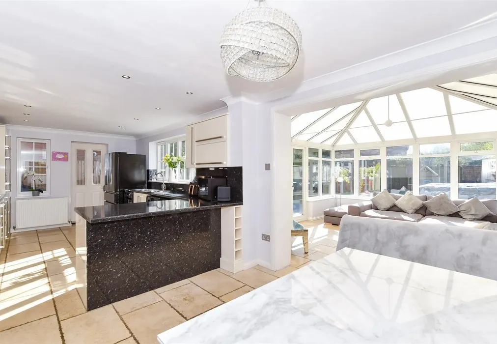 Kitchen/Dining Area - Firmin Avenue, Boughton Monchelsea, Maidstone, Kent - Wards of Kent