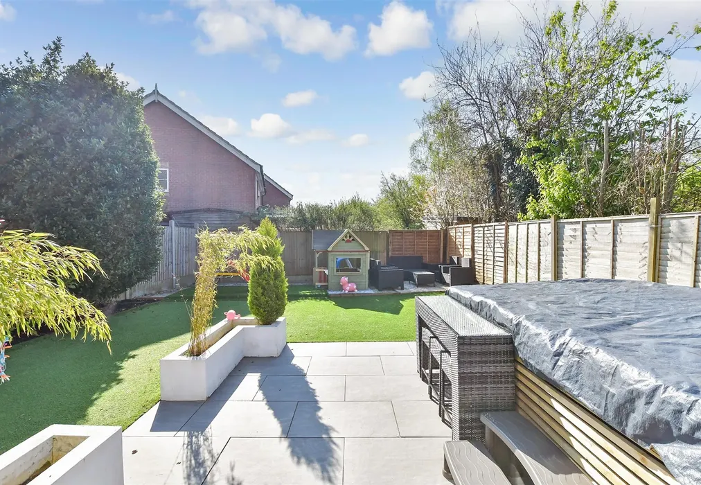 Rear Garden - Firmin Avenue, Boughton Monchelsea, Maidstone, Kent - Wards of Kent