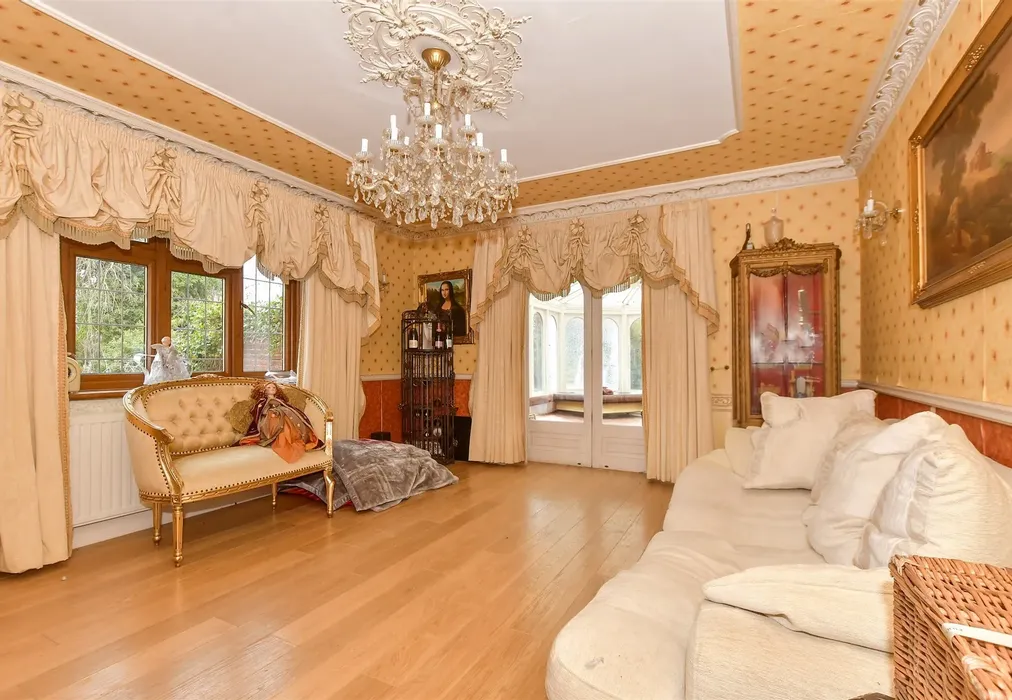 Dining Room - Coopersale Lane, Theydon Garnon, Epping, Essex - Wards of Kent