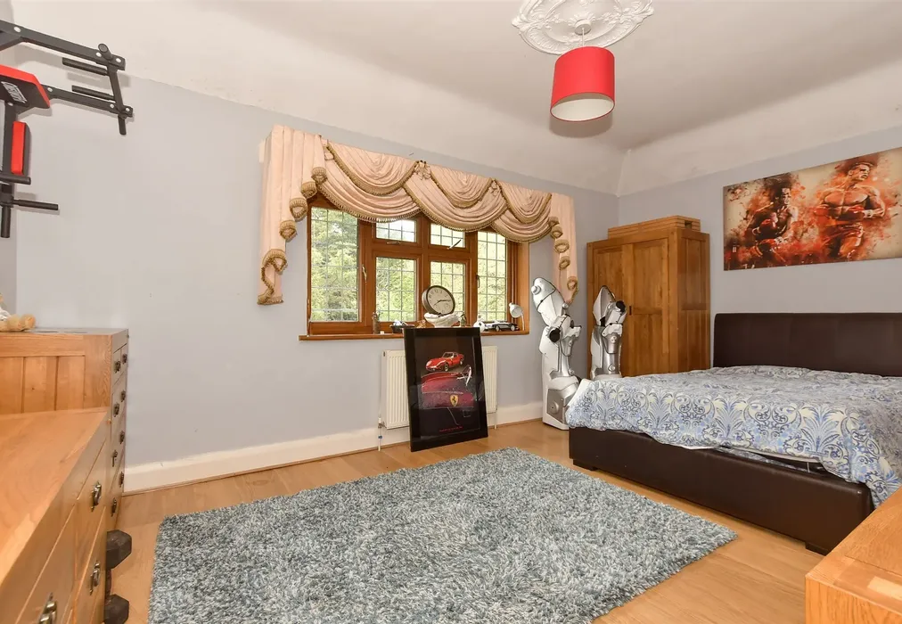 Bedroom 3 - Coopersale Lane, Theydon Garnon, Epping, Essex - Wards of Kent