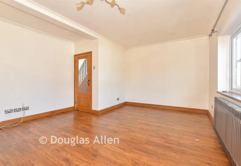 Lounge/Diner - High Street, Hornchurch, Essex - Wards of Kent