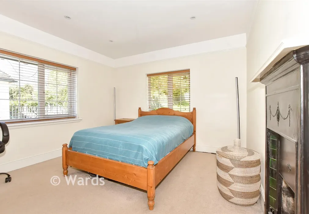 Bedroom 2 - London Road, Hythe, Kent - Wards of Kent