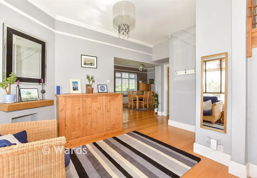 Entrance Hall - London Road, Hythe, Kent - Wards of Kent
