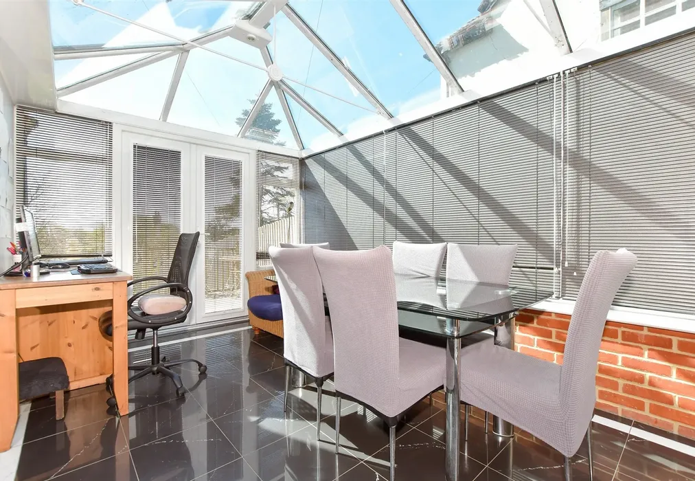 Conservatory - London Road, Hythe, Kent - Wards of Kent