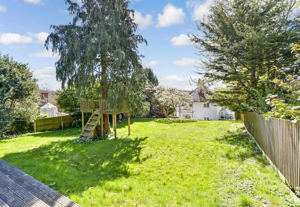 Rear Garden - London Road, Hythe, Kent - Wards of Kent