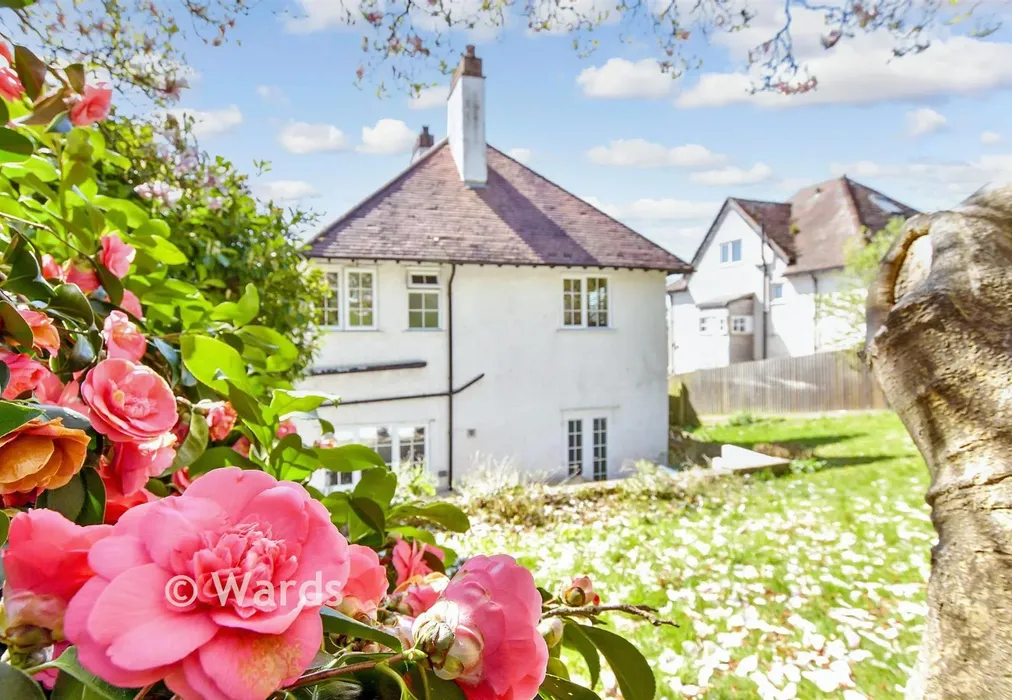 External Lifestyle Photograph - London Road, Hythe, Kent - Wards of Kent