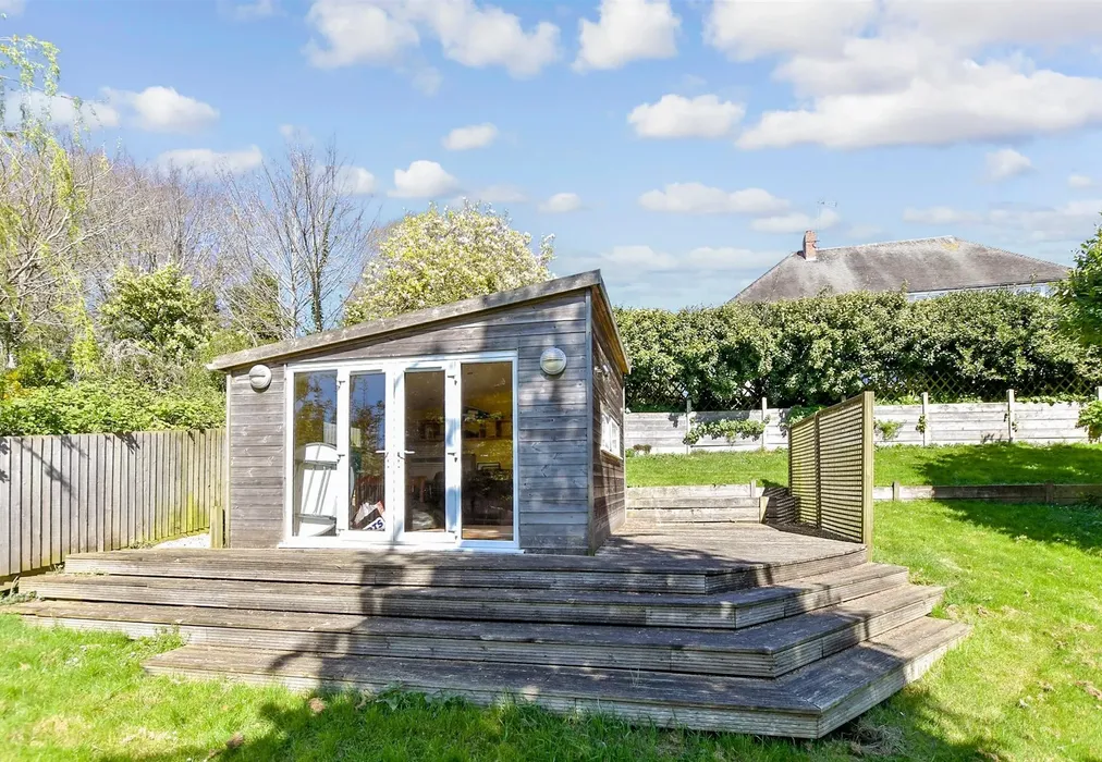 Workshop/Outbuildings - London Road, Hythe, Kent - Wards of Kent