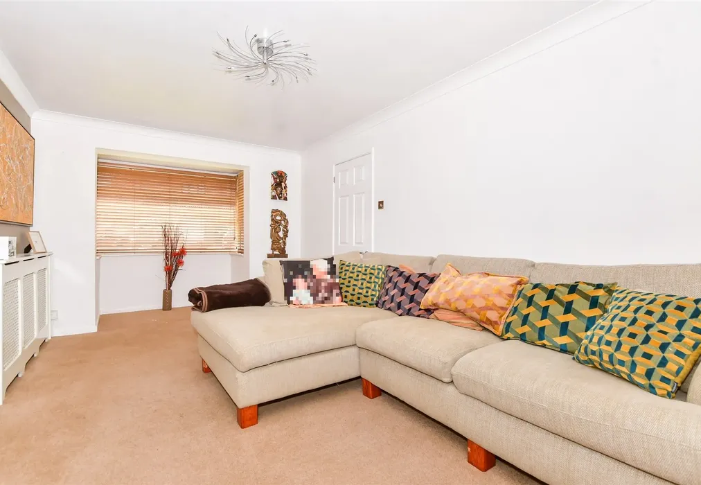 Lounge - Estelle Close, Rochester, Kent - Wards of Kent