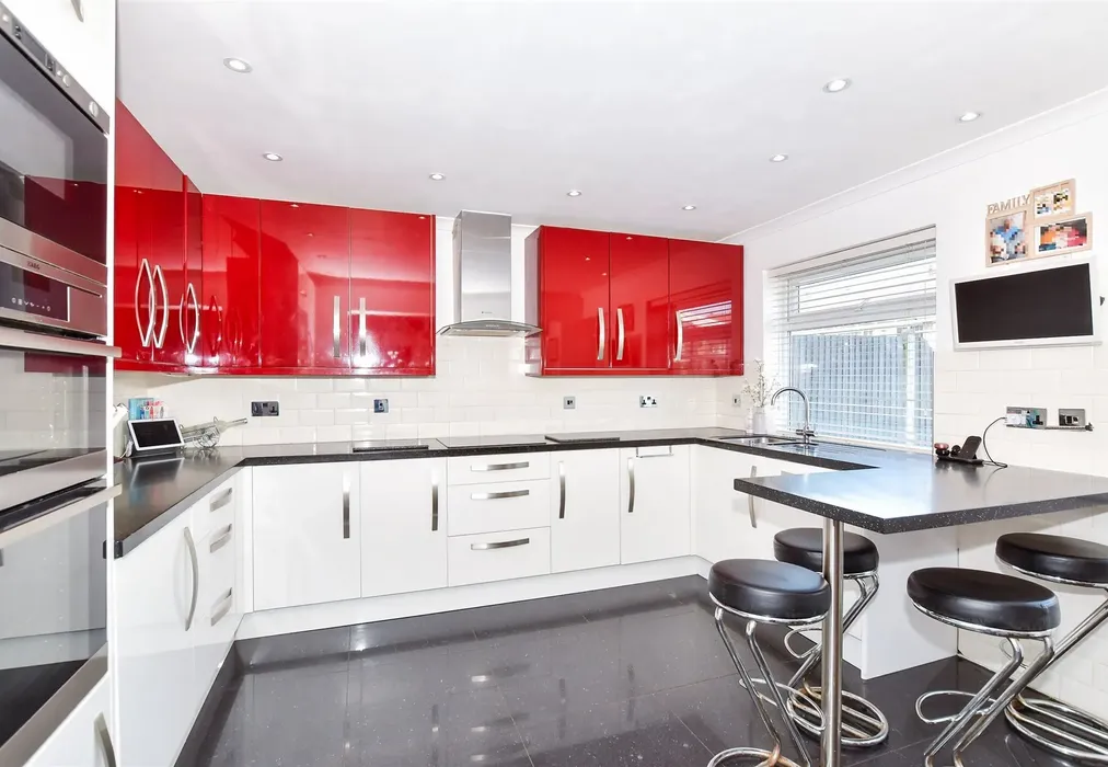 Kitchen/Diner - Estelle Close, Rochester, Kent - Wards of Kent