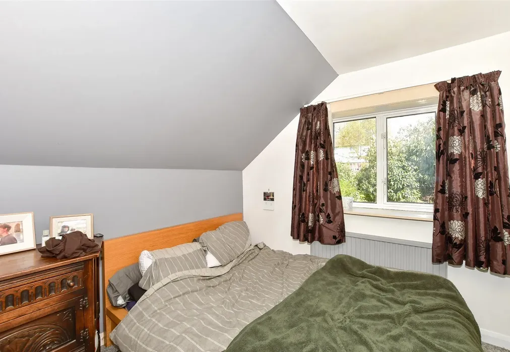 Bedroom 2 - Blackwell Farm Road, East Grinstead, West Sussex - Wards of Kent