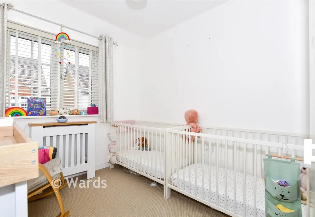 Bedroom 2 - Albion Drive, Larkfield, Aylesford, Kent - Wards of Kent