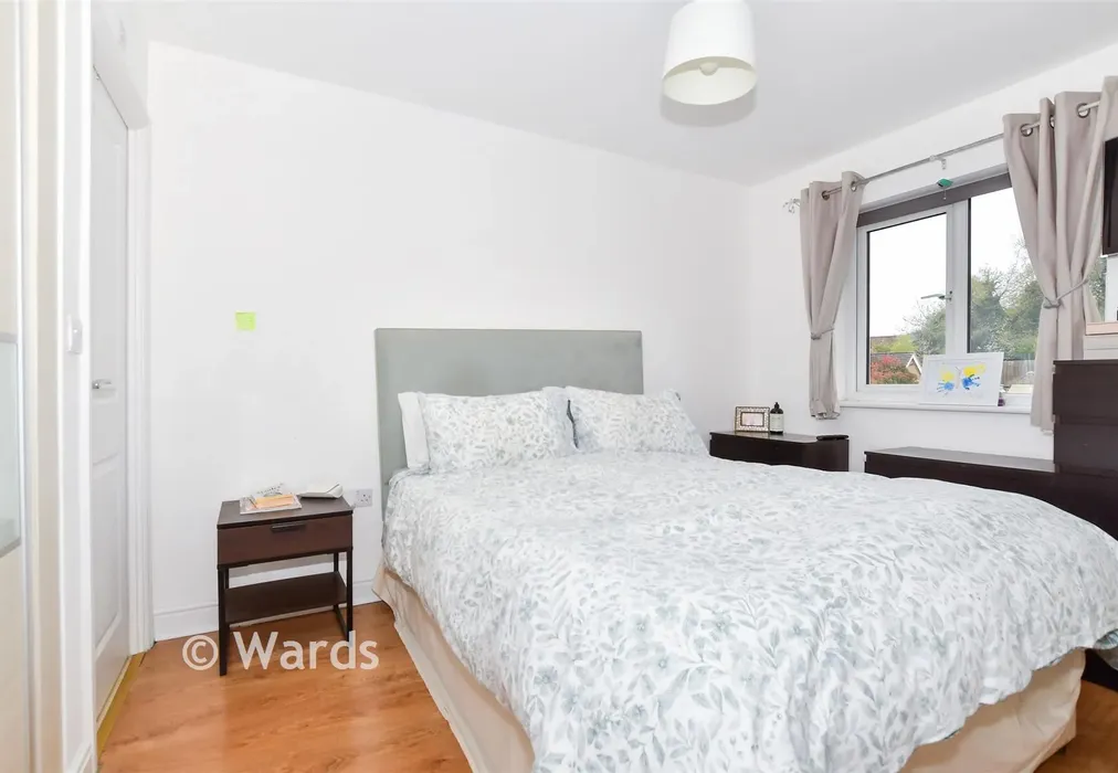 Bedroom 1 - Albion Drive, Larkfield, Aylesford, Kent - Wards of Kent