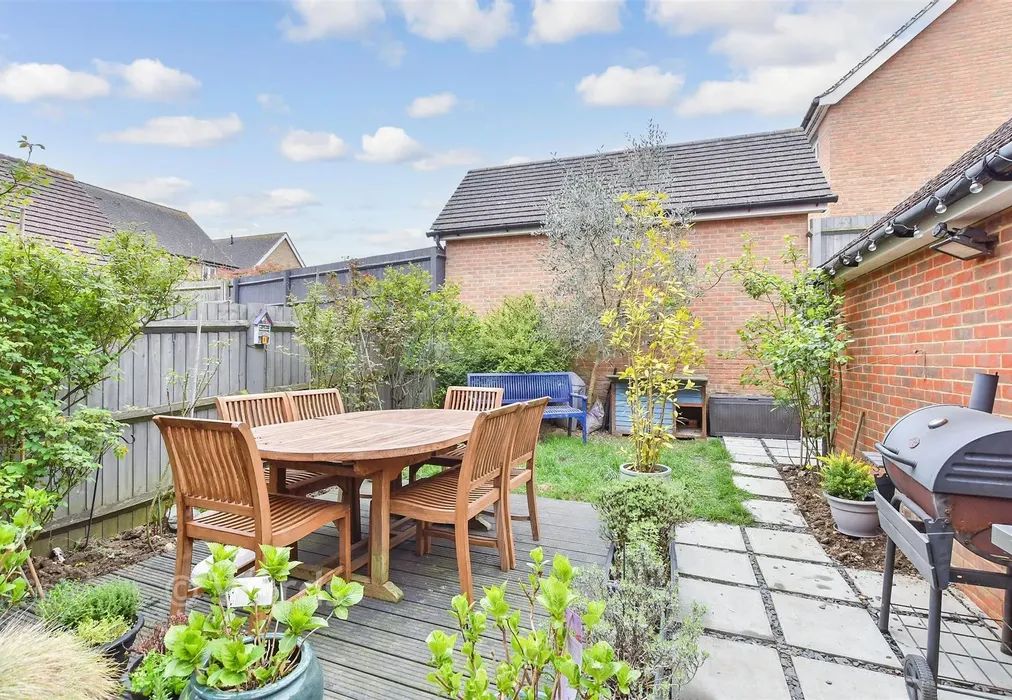 Rear Garden - Albion Drive, Larkfield, Aylesford, Kent - Wards of Kent