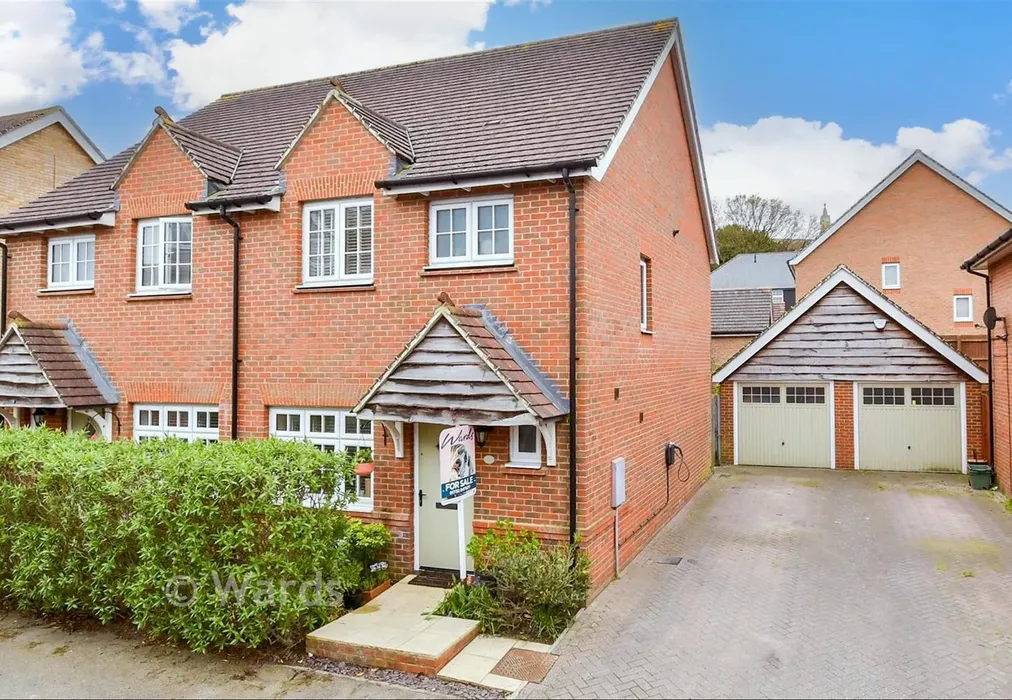 Front Elevation (web) - Albion Drive, Larkfield, Aylesford, Kent - Wards of Kent
