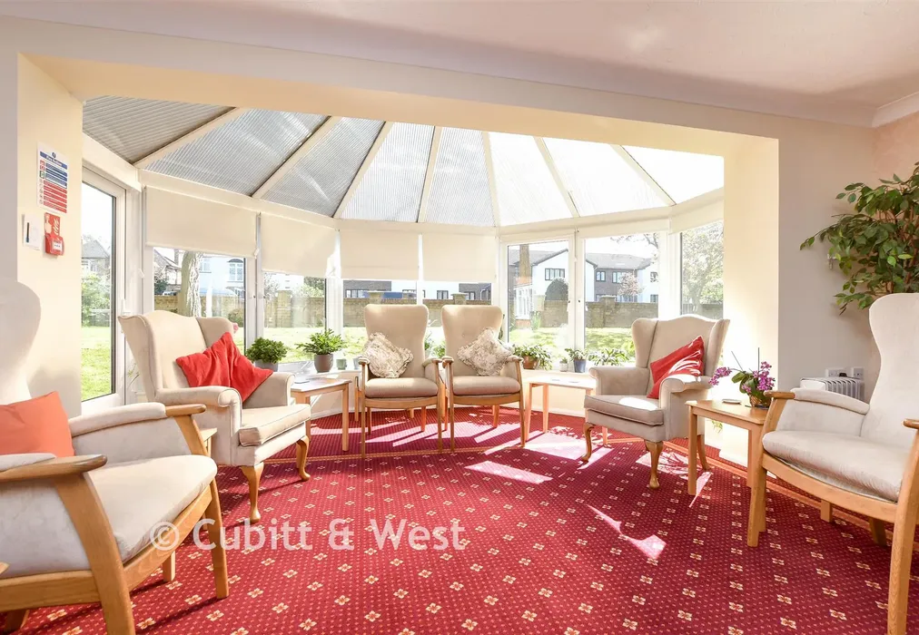 Internal Lifestyle Photograph - Peregrine Gardens, Shirley, Croydon, Surrey - Wards of Kent