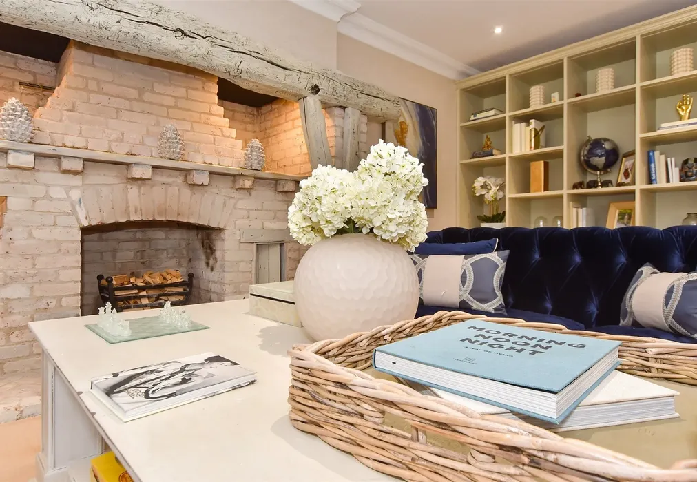 Internal Lifestyle Photograph - Nursery Road, Loughton, Essex - Wards of Kent