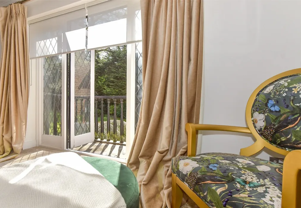 Internal Lifestyle Photograph - Nursery Road, Loughton, Essex - Wards of Kent