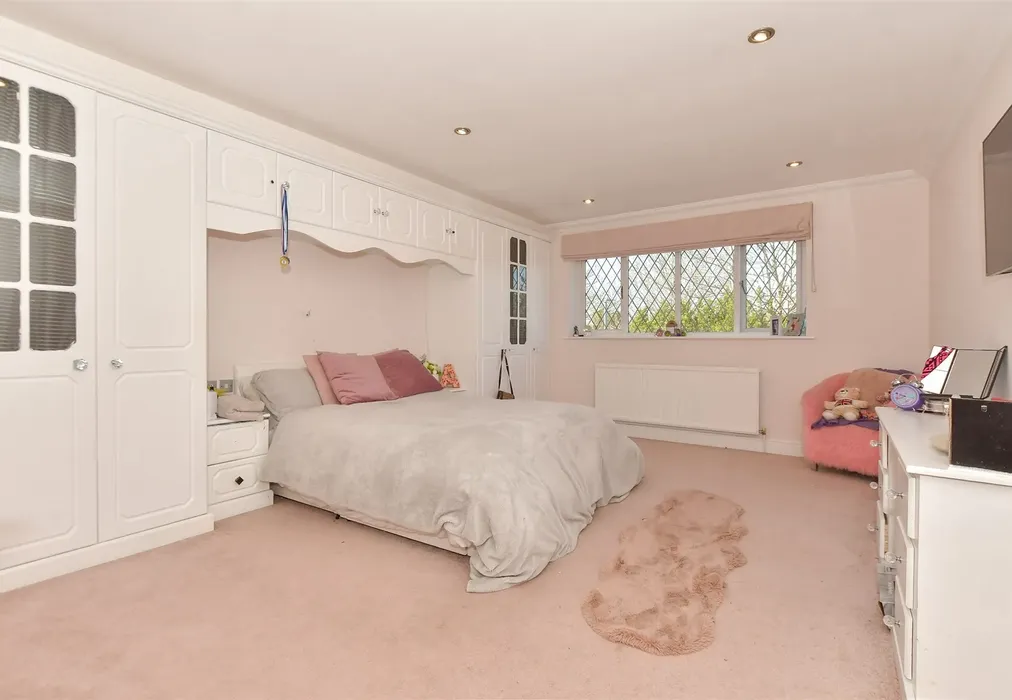 Bedroom 4 - Nursery Road, Loughton, Essex - Wards of Kent