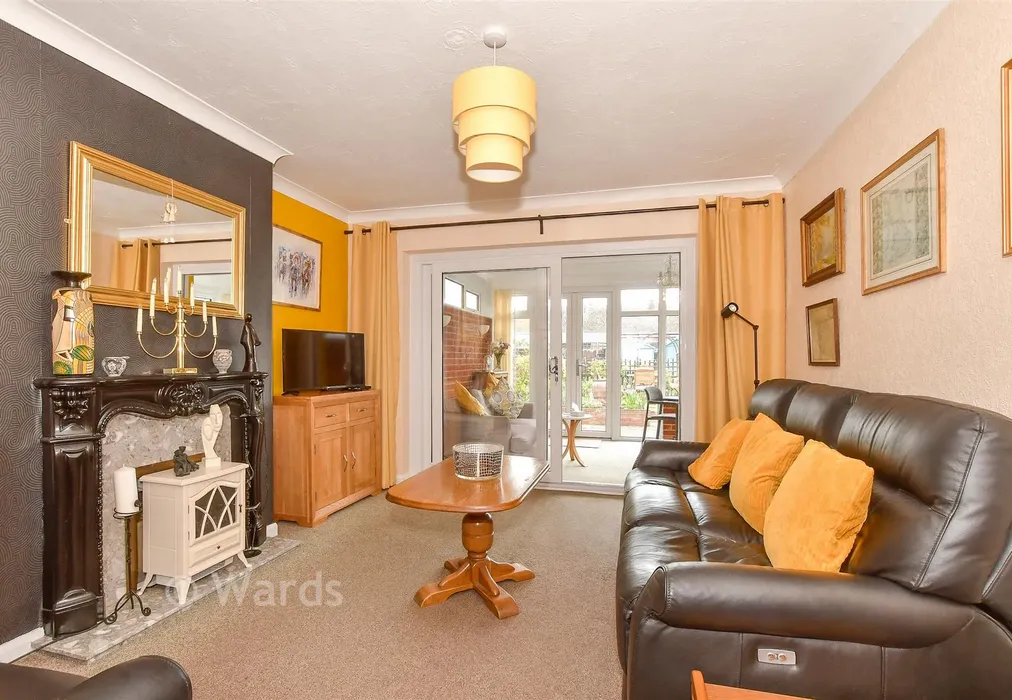 Lounge - Woodland Road, Herne Bay, Kent - Wards of Kent
