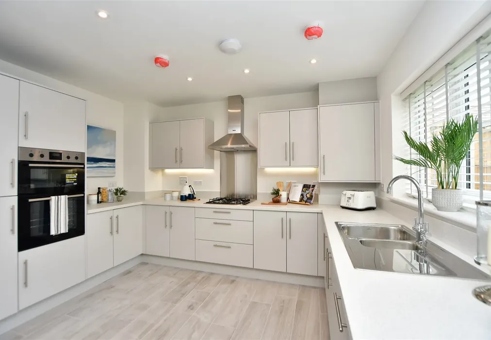 Kitchen Example - Blake Gardens, Scocles Road, Minster On Sea, Sheerness, Kent - Wards of Kent