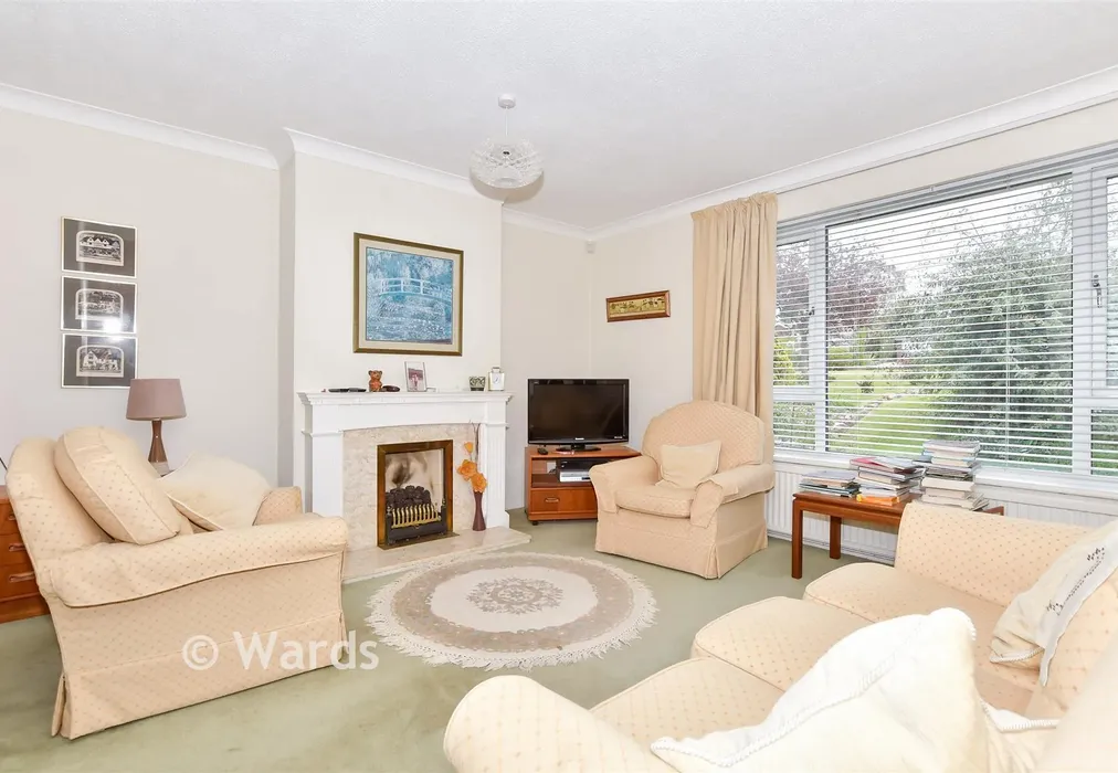 Lounge - Valley Drive, Loose, Maidstone, Kent - Wards of Kent