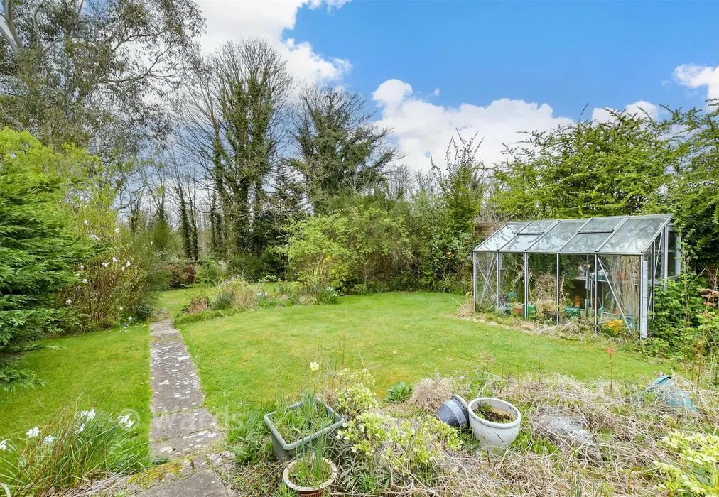 Rear Garden - Valley Drive, Loose, Maidstone, Kent - Wards of Kent
