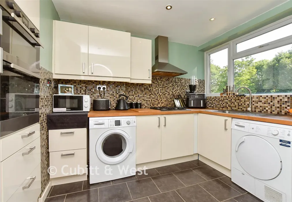 Kitchen - Albion Road, Sutton, Surrey - Wards of Kent
