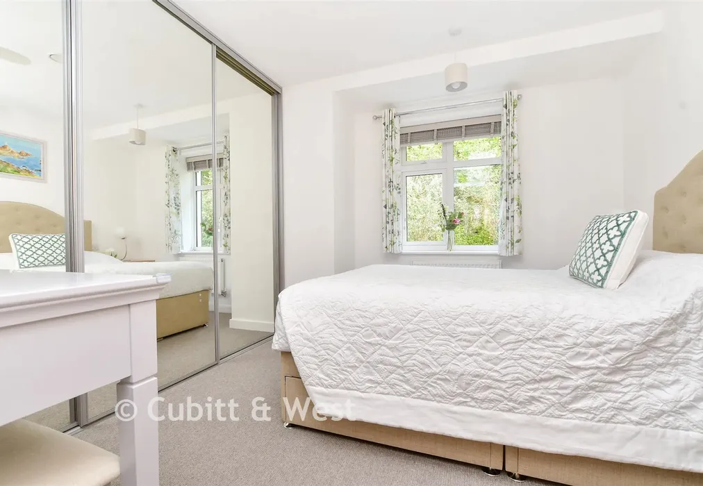 Bedroom 2 - Lower Barn Road, Purley, Surrey - Wards of Kent