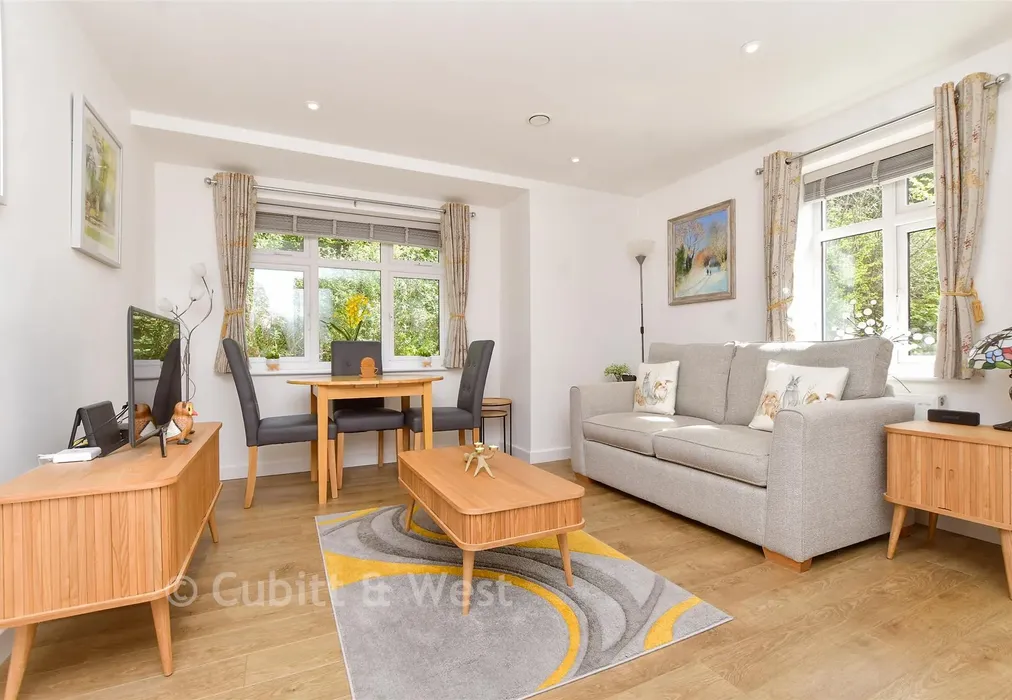 Kitchen / Living Room - Lower Barn Road, Purley, Surrey - Wards of Kent