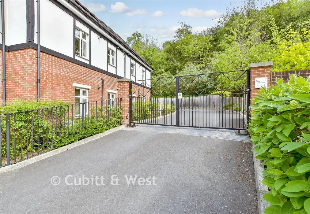 External Feature - Lower Barn Road, Purley, Surrey - Wards of Kent