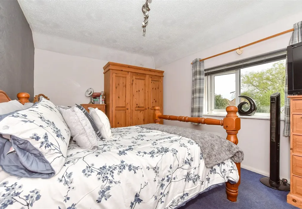 Bedroom 1 - Attlee Avenue, Aylesham, Canterbury, Kent - Wards of Kent