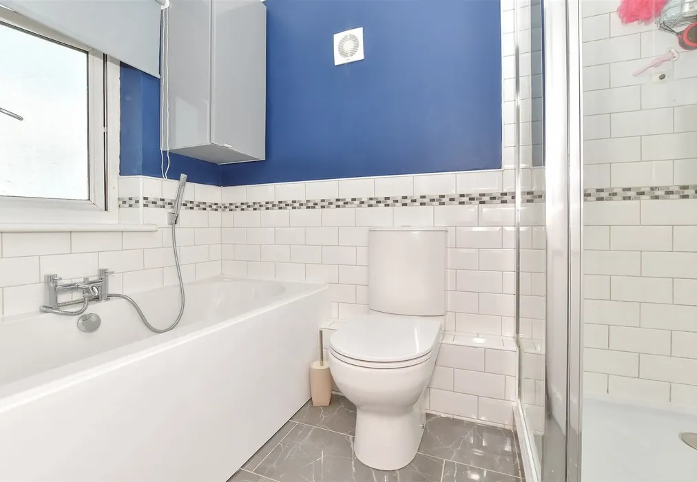 Bathroom - Attlee Avenue, Aylesham, Canterbury, Kent - Wards of Kent