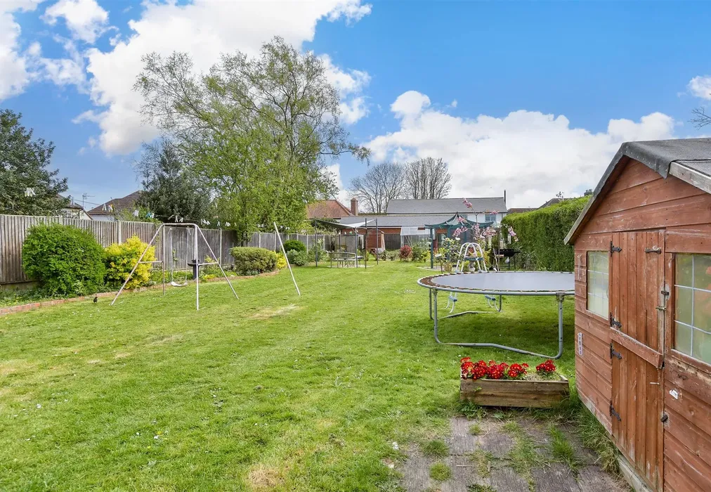 Rear Garden - Attlee Avenue, Aylesham, Canterbury, Kent - Wards of Kent