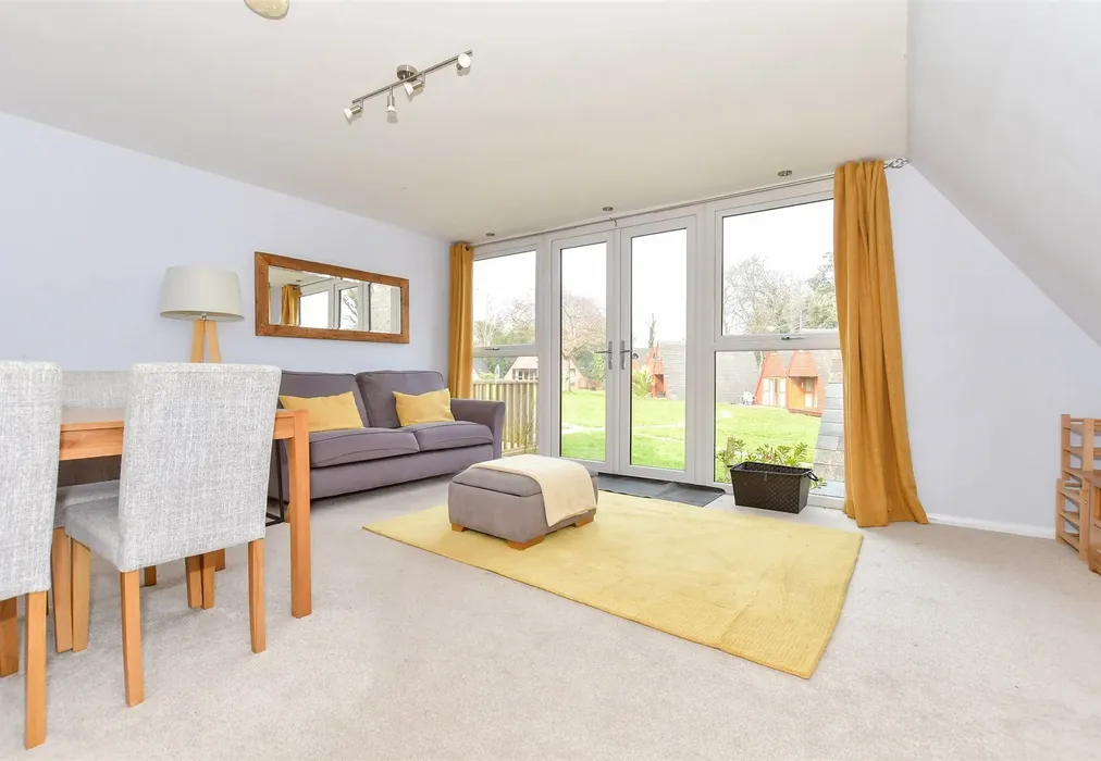 Lounge/Diner - Upper Street, Kingsdown, Deal, Kent - Wards of Kent