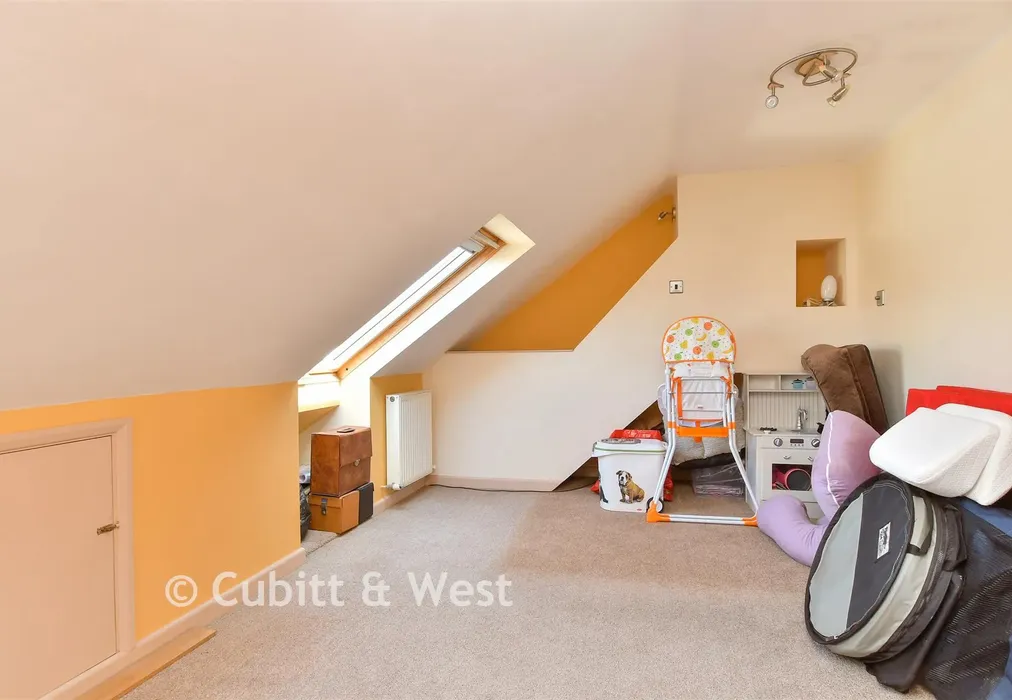 Bedroom 2 - Mackie Avenue, Patcham, Brighton, East Sussex - Wards of Kent