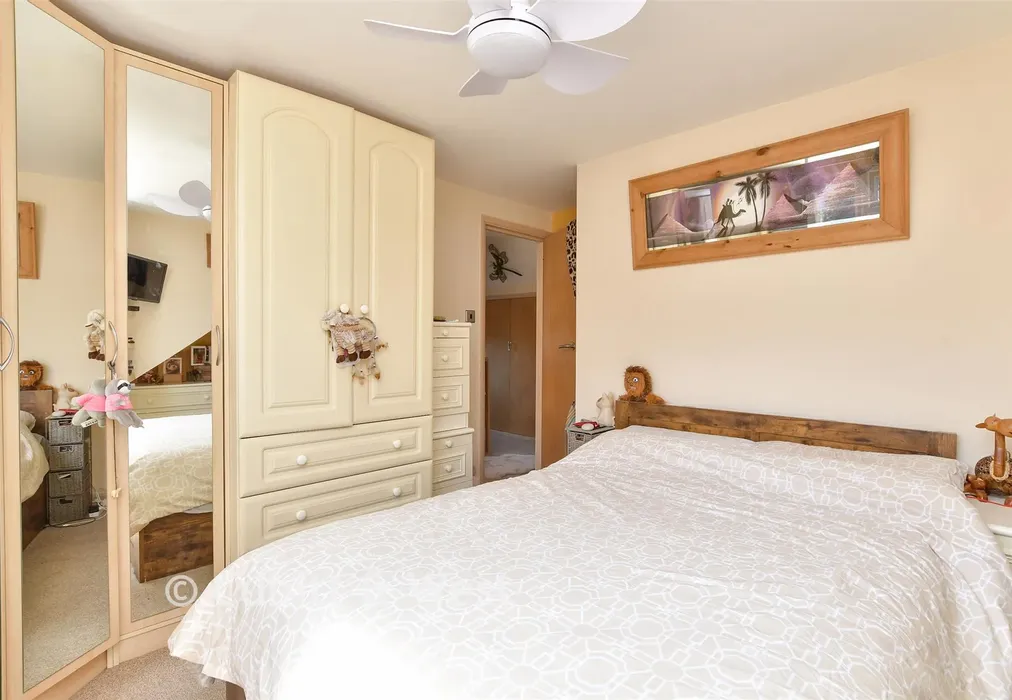 Bedroom 1 - Mackie Avenue, Patcham, Brighton, East Sussex - Wards of Kent