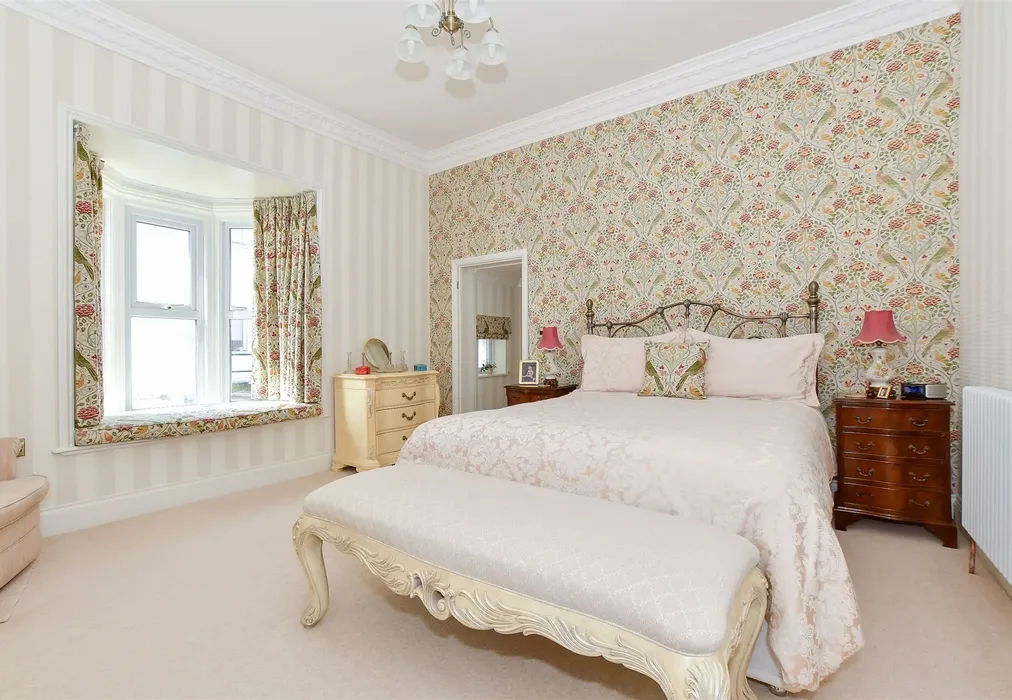 Bedroom 2 - Park Road, Shanklin, Isle of Wight - Wards of Kent