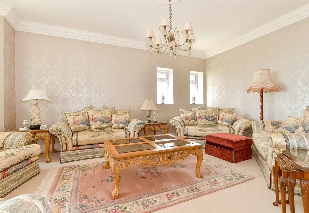 Sitting Room - Park Road, Shanklin, Isle of Wight - Wards of Kent