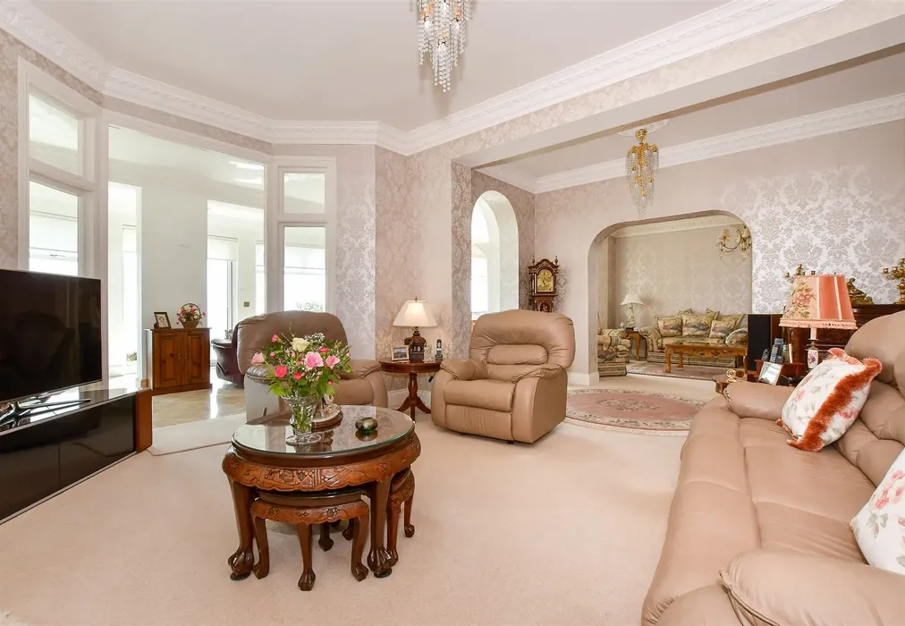 Lounge - Park Road, Shanklin, Isle of Wight - Wards of Kent